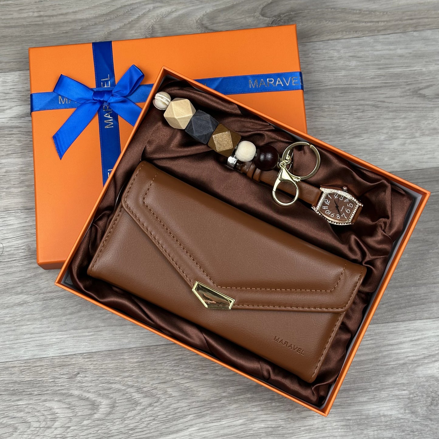 طقم نسائي 3 قطع 🎁😍