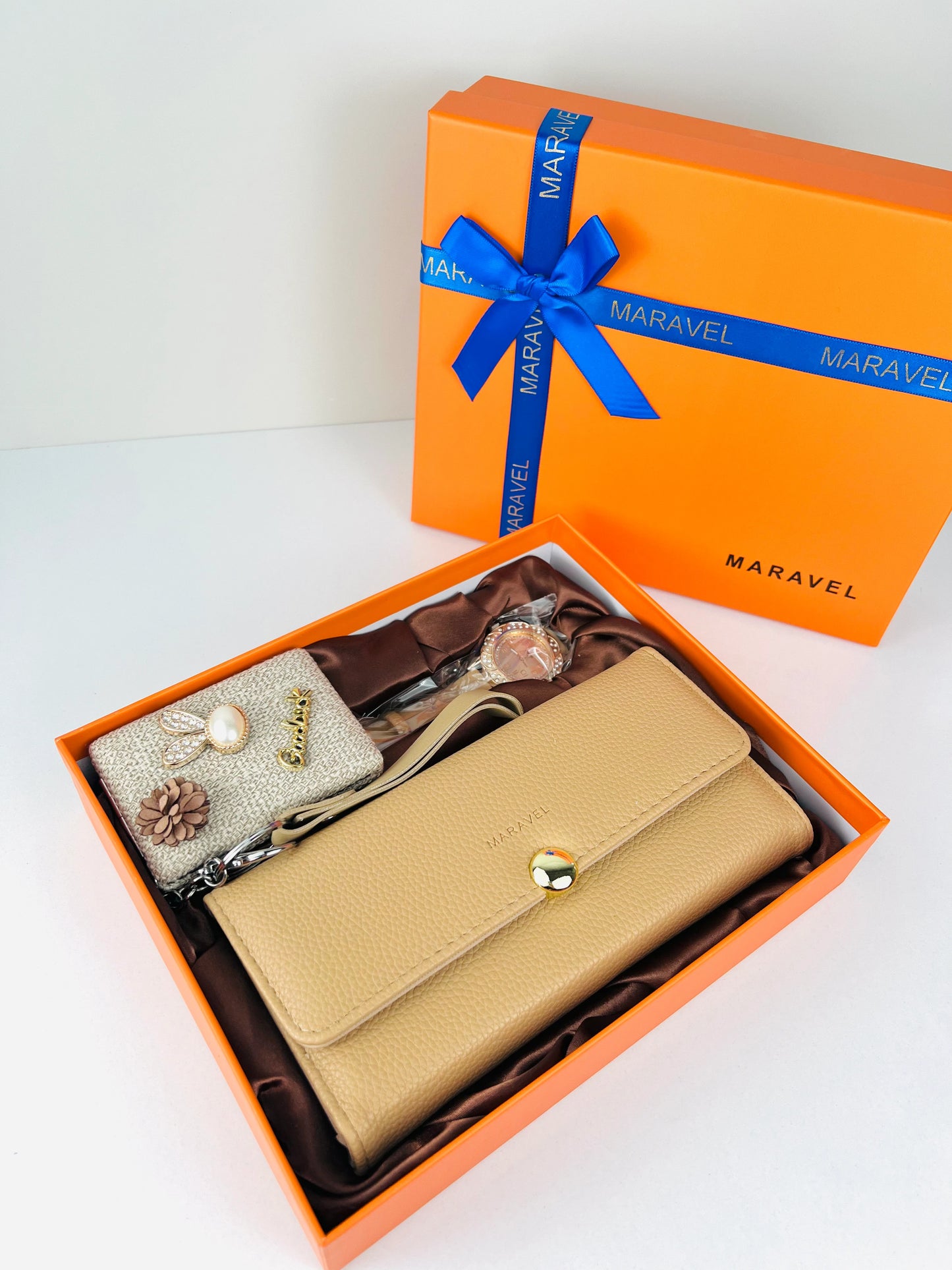 New Coffret 3en1 Femme (Portefeuille-Montre-Miroir) 🎁❤️